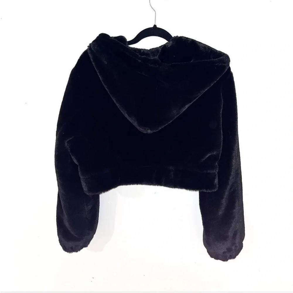 Black Faux Fur Jacket from urban outfitters - Picture 2 of 2
